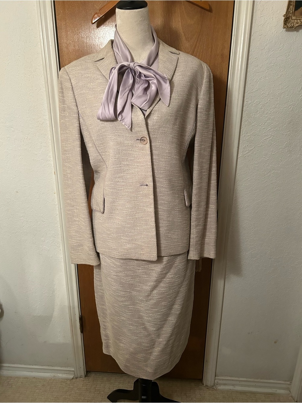 Anne Klein Classic Two-Piece Skirt Suit with Satin Bow Blouse - Light Lilac. 12